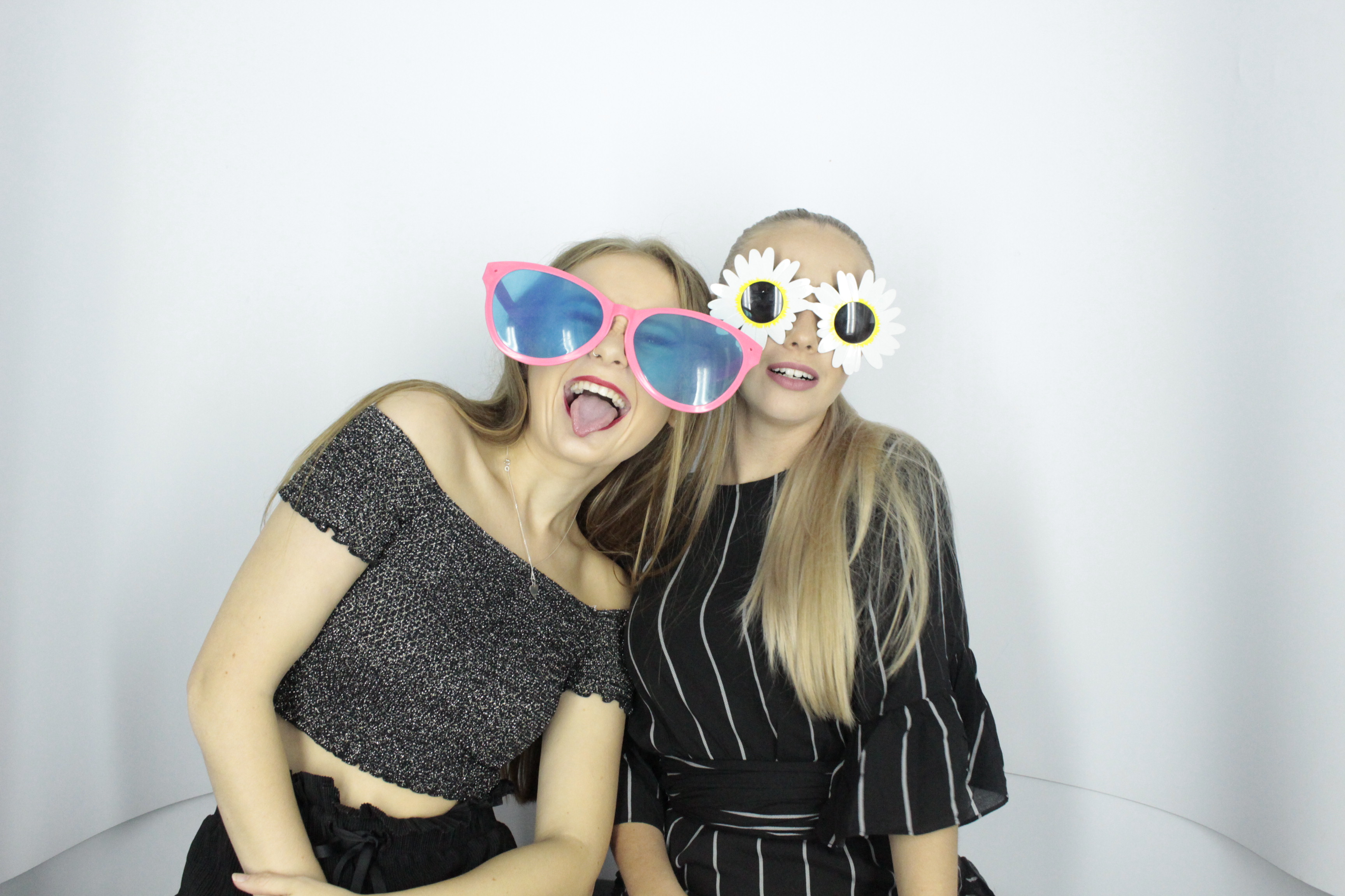 Isobel 18th Birthday Party  | View more photos from the event at gallery.myphotoboothexperience.co.uk/u/MyPhotoBoothExperienceLtd/Isobel-18th-Birthday-Party